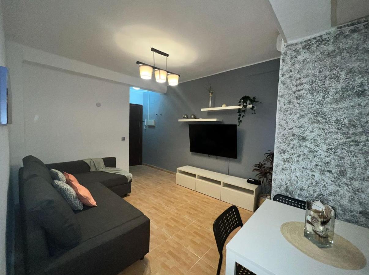 Holidays2Malaga 2 Bedroom Armengual De La Mota Close Shopping Center Exterior foto